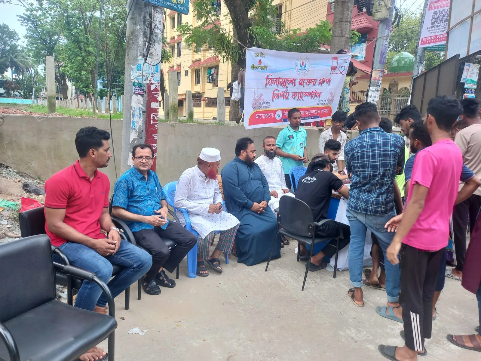 বিশ্ব রক্তদাতা দিবসে সিলেট রক্তের অনুসন্ধানে আমরা সংগঠনের রক্তের গ্রুপ নির্ণয় ক্যাম্পেইন অনুষ্ঠিত 