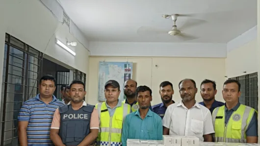 কমলগঞ্জে বিপুল পরিমাণ আমদানী নিষিদ্ধ বিদেশী সিগারেট জব্দ, আটক- ২