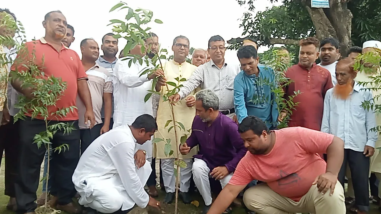 টাংগাইলের নাগরপুরে কৃষকদল ও ছাত্রদলের বৃক্ষরোপন কর্মসূচী অনুষ্ঠিত