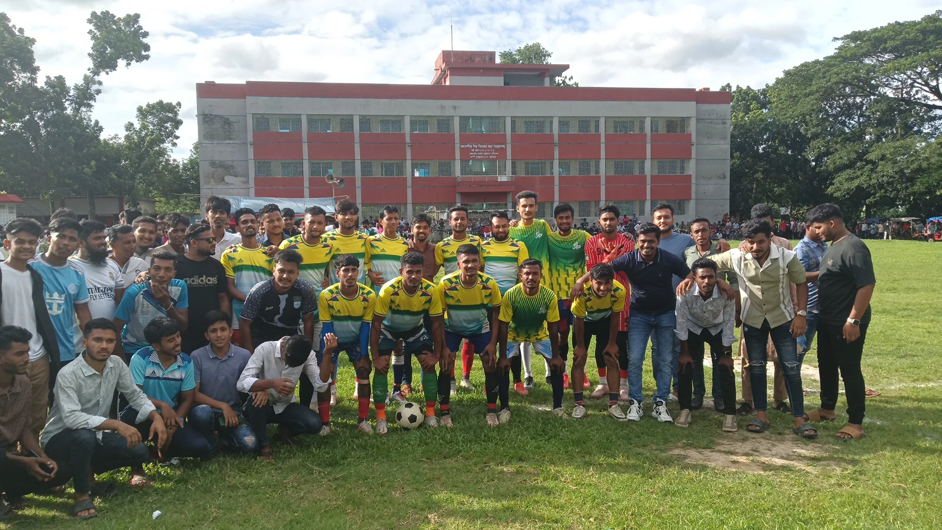 শহীদ জিয়া স্মৃতি ফুটবল টুর্ণামেন্টের ফাইনাল খেলা অনুষ্ঠিত
