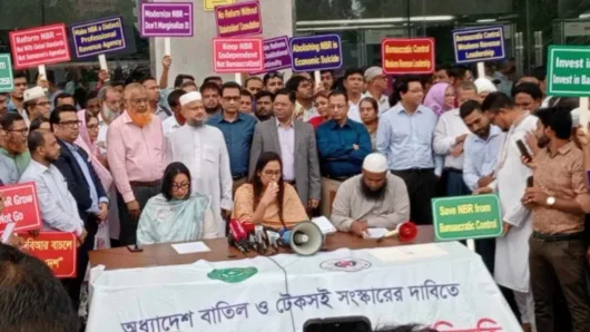 এনবিআরের আরও ৬ কর্মকর্তার বিরুদ্ধে দুদকের অনুসন্ধান শুরু