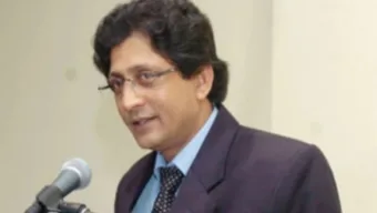 আর্থিক দুর্নীতির মামলায় অর্থনীতিবিদ আবুল বারকাত কারাগারে