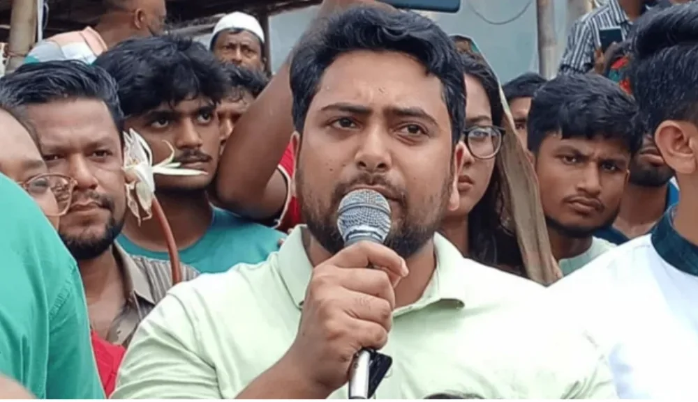 গোপালগঞ্জকে ‘মুজিববাদমুক্ত’ করার ঘোষণা দিলেন নাহিদ ইসলাম
