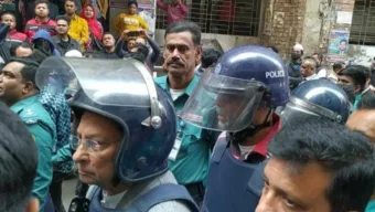 কারাগারে কণ্ঠ পরীক্ষার অভিযোগ ইনুর, চিফ প্রসিকিউটর বললেন ‘আদেশ ছিল’