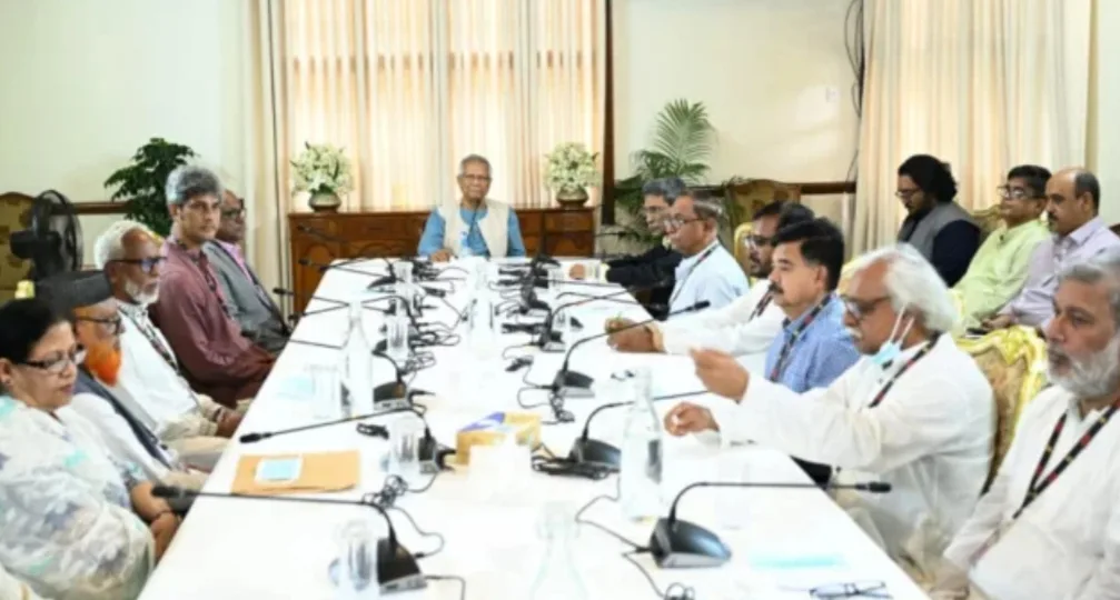 পরাজিত শক্তির ষড়যন্ত্রের লক্ষণ দেখা যাচ্ছে: প্রধান উপদেষ্টা