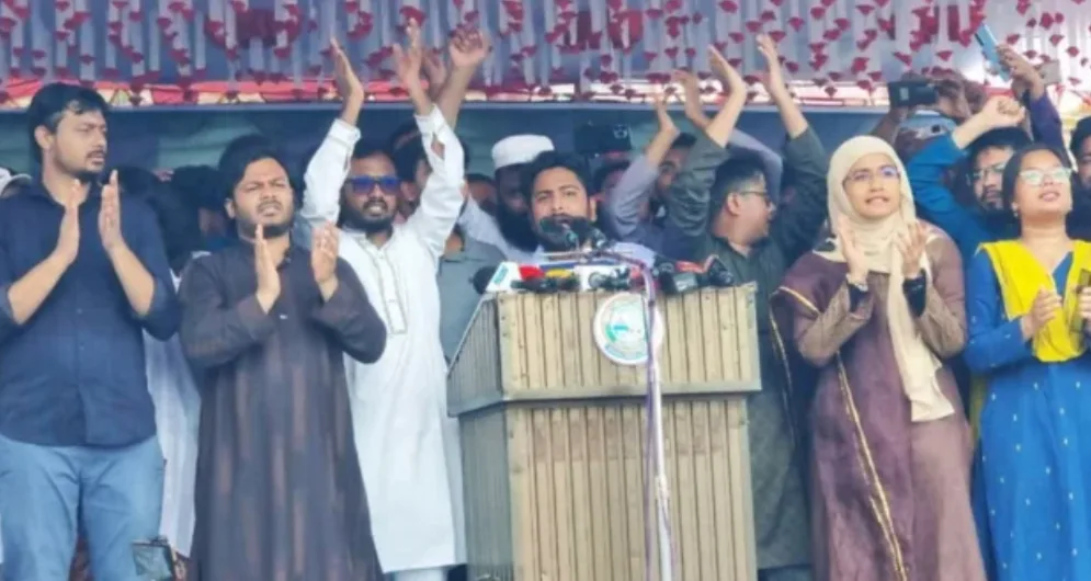 গণঅভ্যুত্থান না হলে আপনারা নির্বাচনের স্বপ্ন দেখতে পারতেন না: নাহিদ ইসলাম