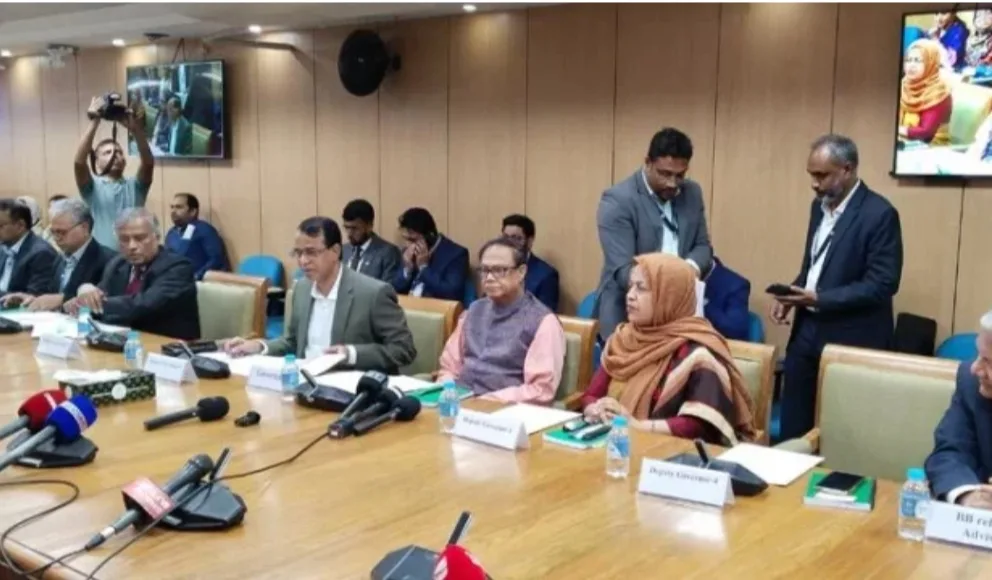 সুদহার ১০ শতাংশ রেখেই কেন্দ্রীয় ব্যাংকের নতুন মুদ্রানীতি ঘোষণা