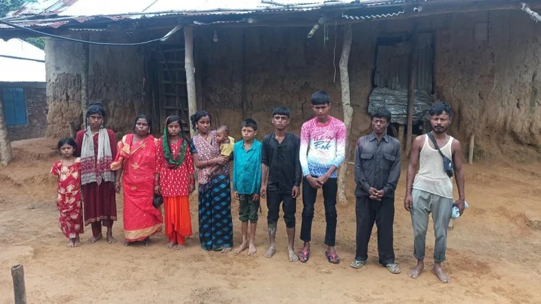 দু’দফায় ১৬ বাংলাদেশীকে পুশইন করে বিএসএফ