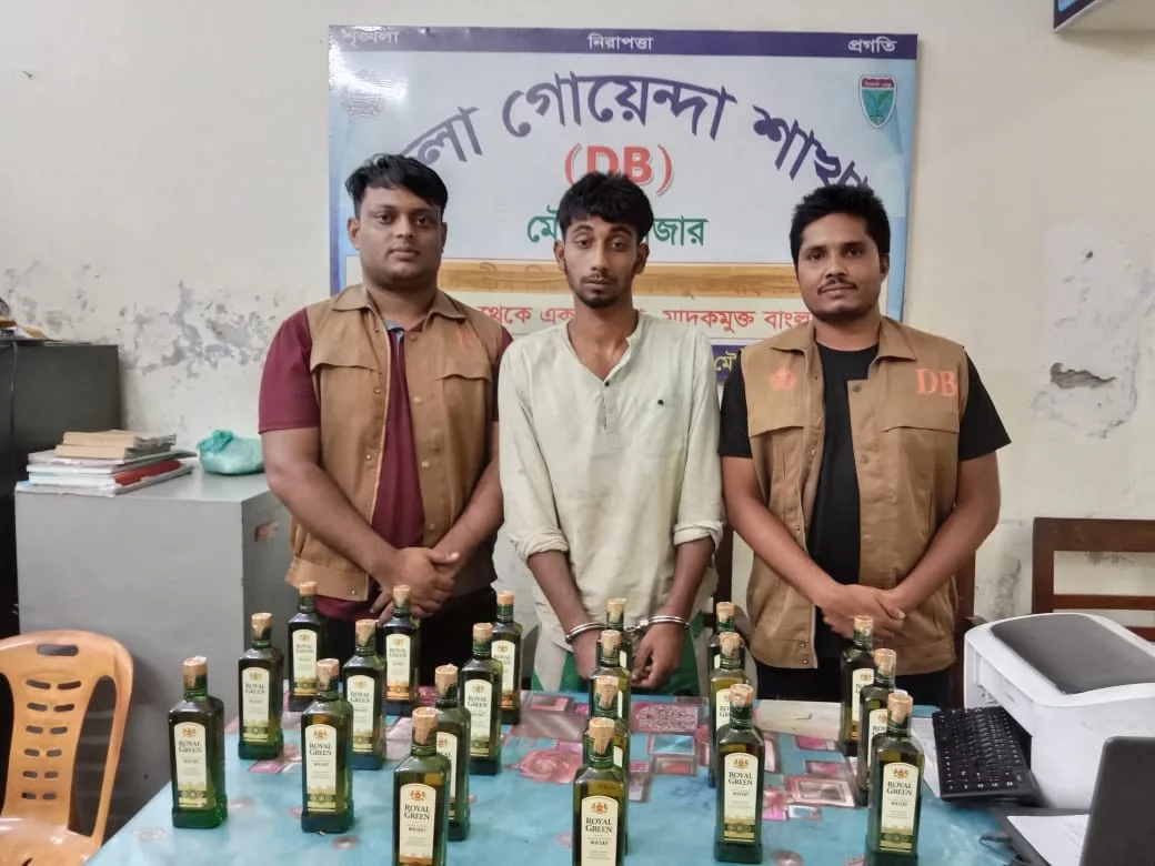 মৌলভীবাজারে ডিবি পুলিশের অভিযানে বিদেশী মদসহ আটক-১