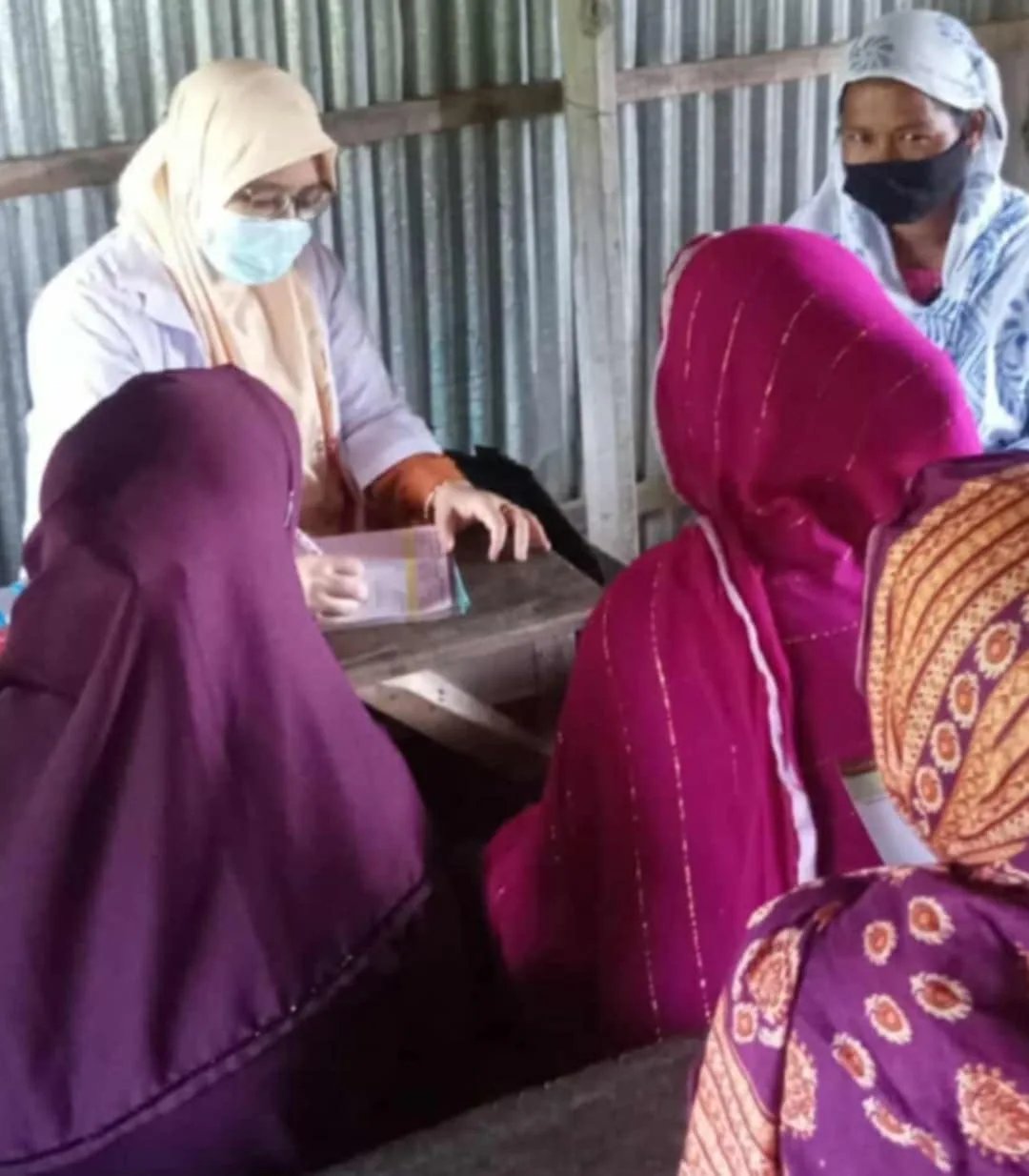 নাগরপুরে জামায়াতে ইসলামীর এমপি প্রার্থী ডা.হামিদের উদ্যোগে ফ্রি মেডিকেল ক্যাম্প অনুষ্ঠিত