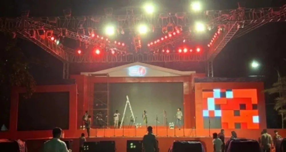 গণঅভ্যুত্থান দিবস উদযাপনে মানিক মিয়া অ্যাভিনিউতে প্রস্তুত মঞ্চ, নিরাপত্তা জোরদার