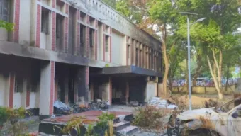 সিরাগঞ্জের এনায়েতপুরে লোমহর্ষক ১৫ পুলিশ হত্যাকান্ডের তদন্ত এক বছরেও শেষ হয়নি