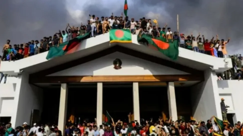 আল জাজিরার প্রতিবেদন : ‘ওরা  জুলাই বিপ্লবটাকে বিক্রি করে দিচ্ছে’