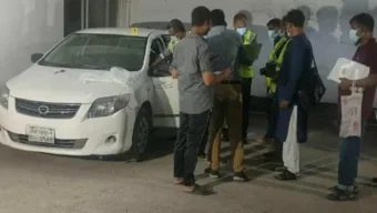 হাসপাতালের গ্যারেজে প্রাইভেটকারের ভেতর দুই মরদেহ