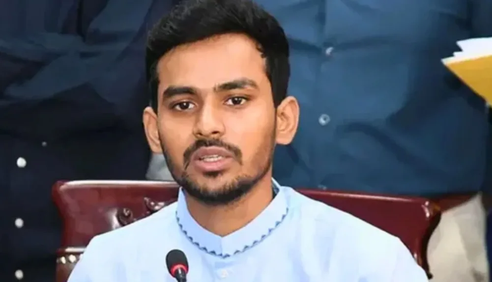 তফসিল ঘোষণার আগেই সরকার থেকে সরে ‍যাব: আসিফ মাহমুদ