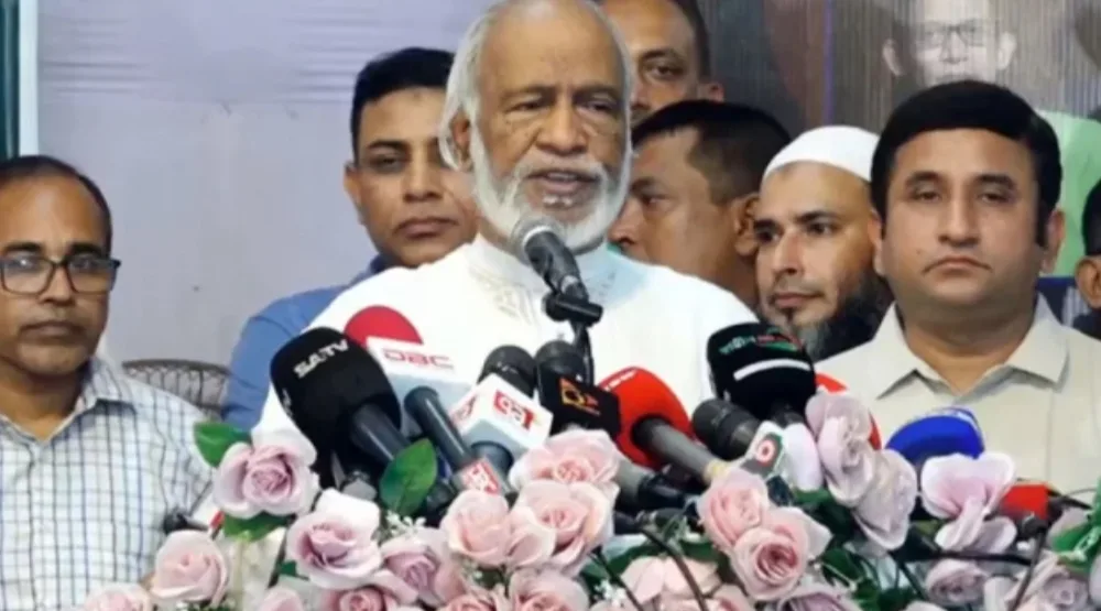 আওয়ামী লীগের মিথ্যা ইতিহাসের মুখোশ উন্মোচন করতে হবে: মঈন খান