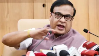 আসামে নতুন লাইসেন্স নীতির অনুমোদন ‘বাংলাদেশ সীমান্তবর্তী’ এলাকায় আগ্নেয়াস্ত্র রাখতে পারবেন ভারতীয়রা