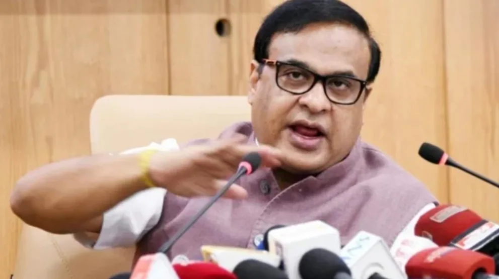 আসামে নতুন লাইসেন্স নীতির অনুমোদন ‘বাংলাদেশ সীমান্তবর্তী’ এলাকায় আগ্নেয়াস্ত্র রাখতে পারবেন ভারতীয়রা