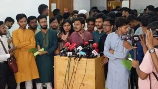ঢাঃবিঃ ছাত্র অধিকারের প্যানেল ঘোষণা : ভিপি বিন ইয়ামিন-জিএস সাবিনা