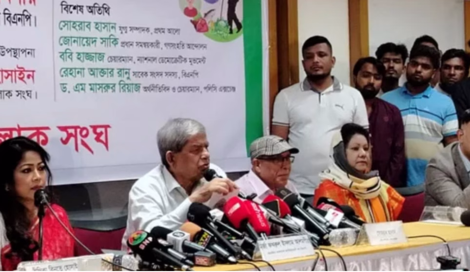 দেশের রাজনৈতিক সংকটের পেছনে ভয়াবহ দুর্নীতি অন্যতম কারণ  : মির্জা ফখরুল