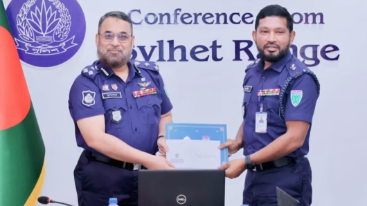 সিলেট বিভাগে শ্রেষ্ঠ মৌলভীবাজার পুলিশ সুপার 