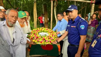 বীর মুক্তিযোদ্ধা পুলিন কান্তি দে’র মৃত্যুতে লোহাগাড়া উপজেলা প্রশাসনের শ্রদ্ধাঞ্জলি