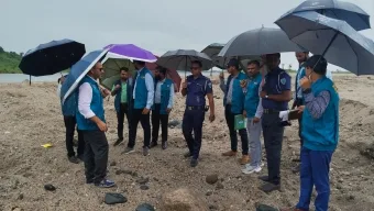 সিলেটের ভোলাগঞ্জ সাদাপাথর দুদকের পরিদর্শন : হাজার কোটি টাকার পাথর লুট-পাট