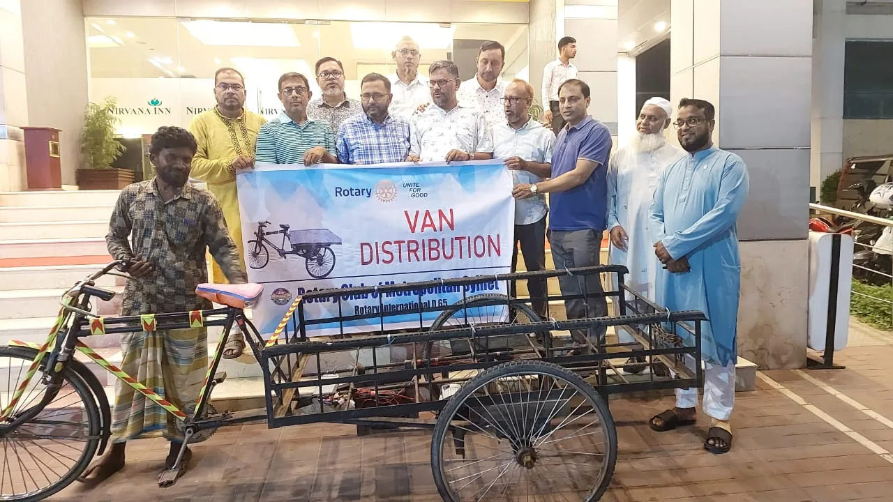 রোটারি ক্লাব অব মেট্রোপলিটন সিলেট’র আর্থিক অনুদান ও ভ্যানগাড়ি প্রদান
