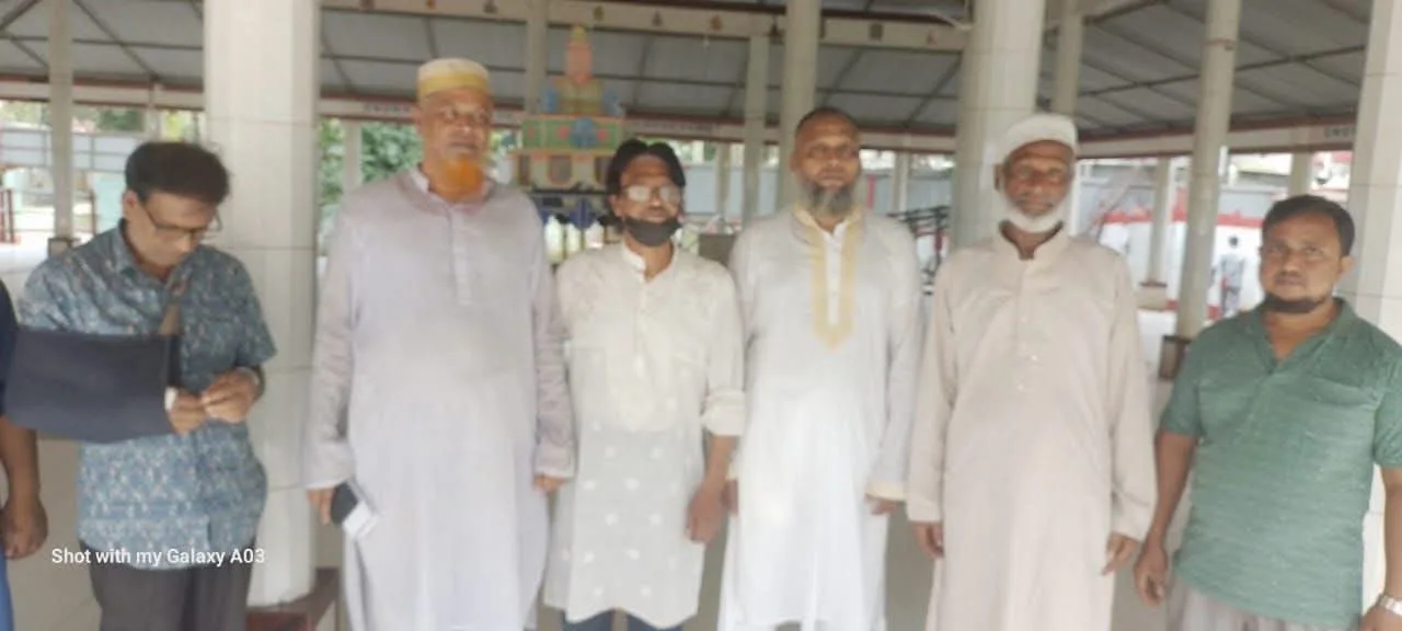 সম্প্রীতির সেতুবন্ধনে: নাগরপুরে হিন্দু সম্প্রদায়ের পাশে উপজেলা জামায়াত নেতৃবৃন্দ