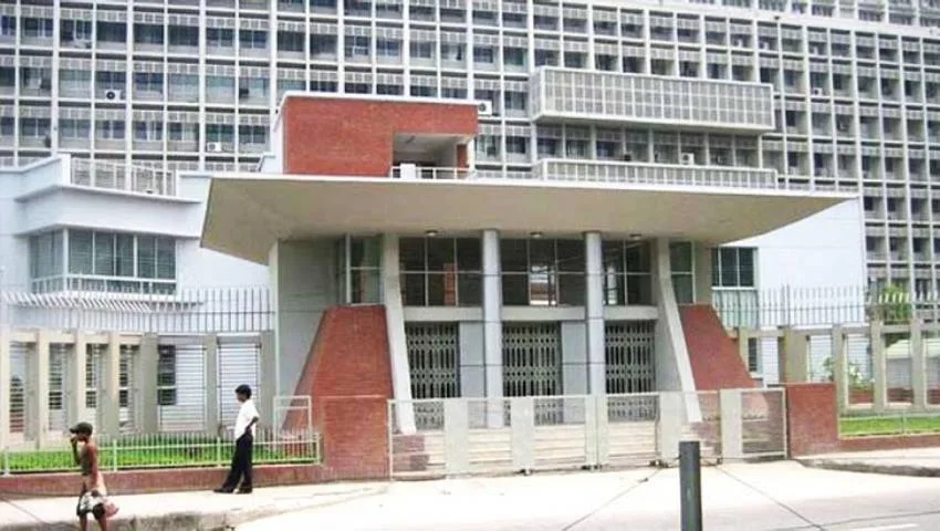 সচিবালয়ের নিরাপত্তায় কঠোর অবস্থানে সরকার