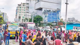 কুড়িল বিশ্বরোডে পোশাক শ্রমিকদের সড়ক অবরোধ, যান চলাচল বন্ধ