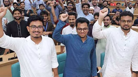 ডাকসু নির্বাচন : চুড়ান্ত ফলাফলে শীর্ষ ৩ পদে জয়ী শিবির সমর্থিত প্রার্থী