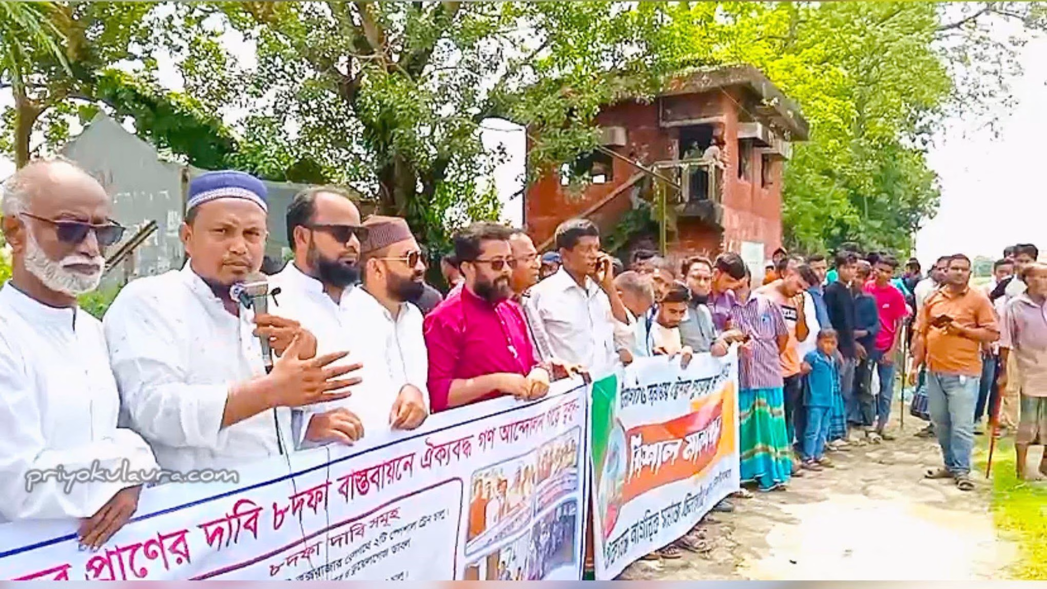 সিলেটবাসীর ৮দফা দাবি গণদাবিতে রূপান্তরিত হচ্ছে-টিলাগাঁও স্টেশনে বিশাল মানববন্ধন কর্মসূচি