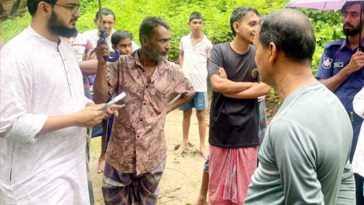 কুলাউড়ায় সরকারি বালু সরিয়ে গুনতে হলো জরিমানা