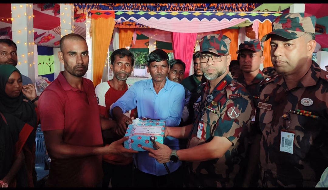 জুড়ীতে পূজামণ্ডপ পরিদর্শন করলেন বিজিবি-৫২ ব্যাটালিয়নের অধিনায়ক
