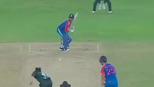 পাকিস্তানকে হারিয়ে এশিয়া কাপে অপরাজিত চ্যাম্পিয়ন ভারত