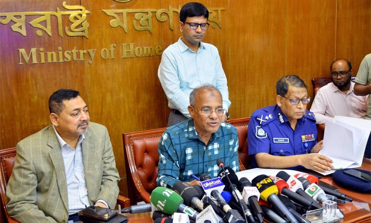 নির্বাচনে লেভেল প্লেয়িং ফিল্ড নিশ্চিত করা হবে : স্বরাষ্ট্র উপদেষ্টা