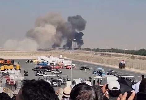 Tejas fighter jet crashes at Dubai Airshow, Indian pilot killed