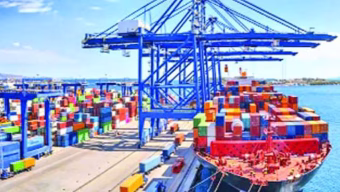 বিশ্ববাণিজ্য হুমকিতে বাংলাদেশ