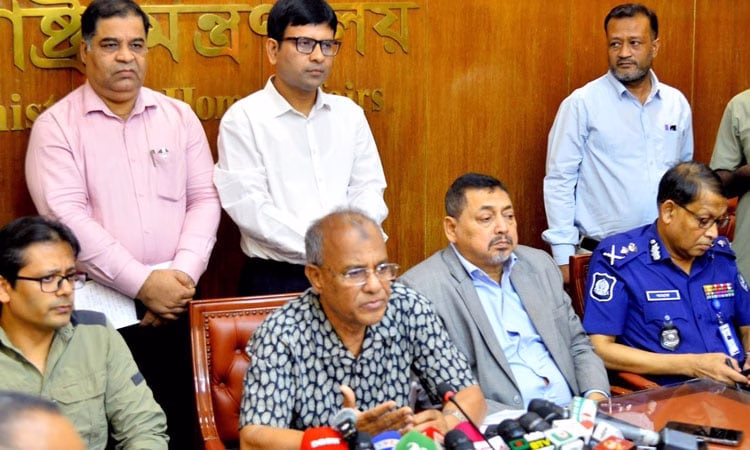 নির্বাচন সুষ্ঠু ও নিরপেক্ষভাবে আয়োজনে আইনশৃঙ্খলা বাহিনীকে নির্দেশনা দেওয়া হয়েছে: স্বরাষ্ট্র উপদেষ্টা