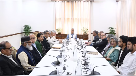 খালেদা জিয়াকে ভিভিআইপি ঘোষণার সিদ্ধান্ত