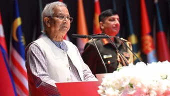 আগামী নির্বাচনে ঐতিহাসিক ভূমিকা পালনে সশস্ত্র বাহিনীর প্রতি প্রধান উপদেষ্টার আহ্বান