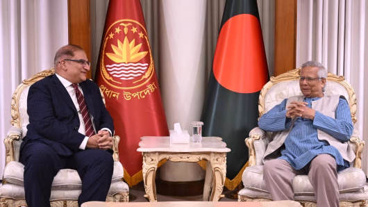 প্রধান উপদেষ্টার সঙ্গে পাকিস্তান হাইকমিশনারের সাক্ষাৎ