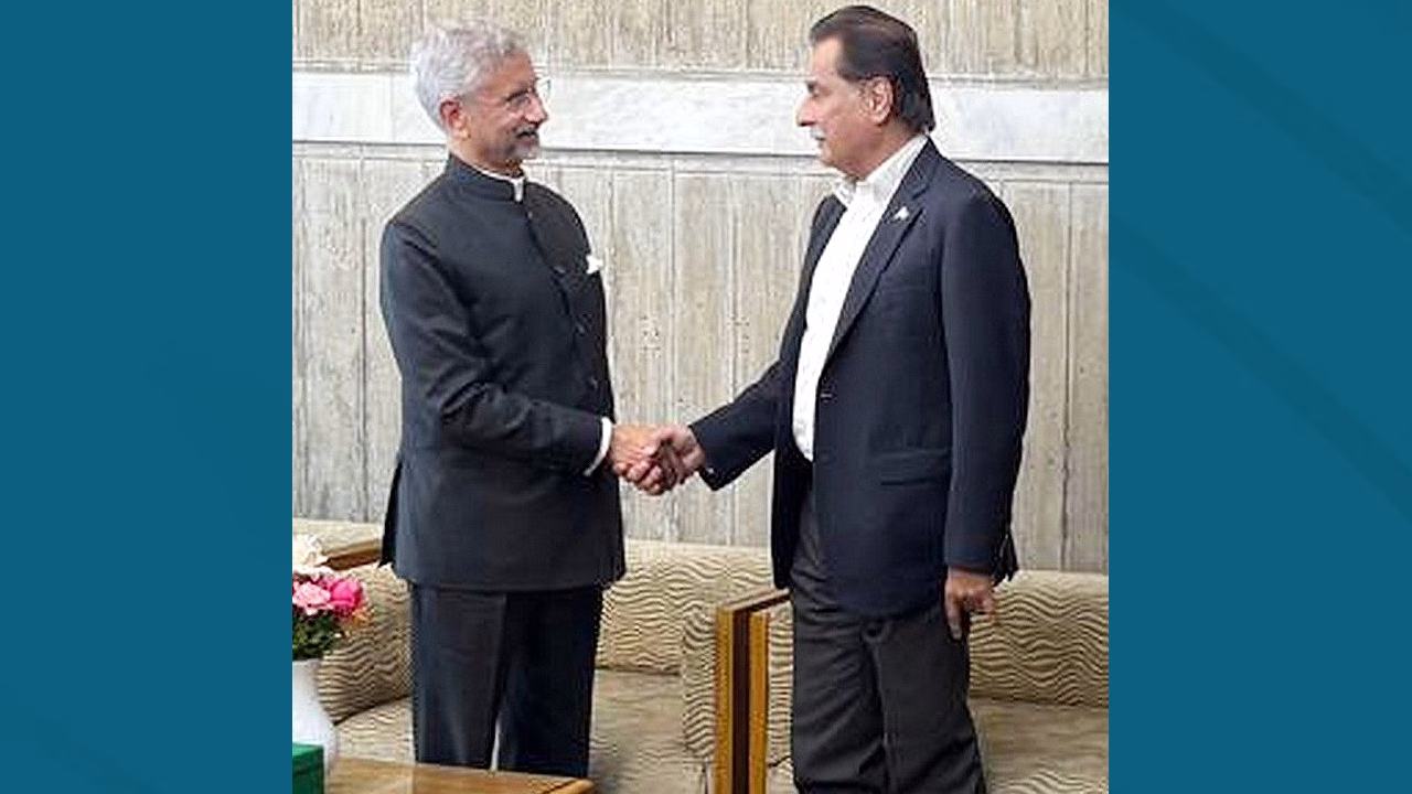 খালেদা জিয়ার বাসভবনে ভারতের পররাষ্ট্রমন্ত্রী ও পাকিস্তানের স্পিকারের বৈঠক