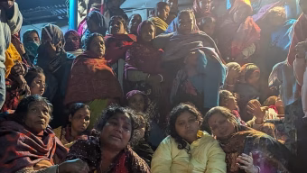 ব্যবসায়ীকে কুপিয়ে-পুড়িয়ে হত্যা; বাড়ির উঠানে সমাহিত খোকন দাস, আসামি গ্রেপ্তার না হওয়ায় ক্ষুব্ধ এলাকাবাসী