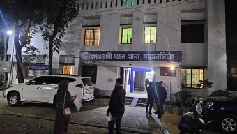 ময়মনসিংহে ৫ পুলিশ সদস্যকে এলোপাতাড়ি কুপিয়ে আসামি ছিনতাই