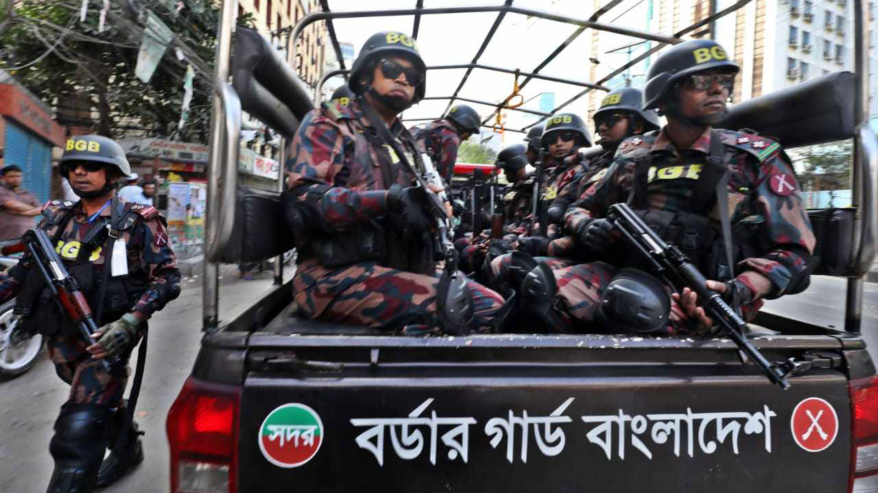 রাজশাহী সীমান্তে নিরাপত্তা জোরদার,সহস্রাধিক বিজিবি সদস্য মোতায়েন