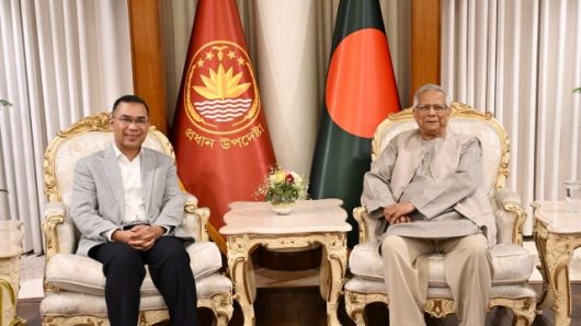 প্রধান উপদেষ্টার সঙ্গে সাক্ষাৎ শেষে বেরিয়ে গেছেন তারেক রহমান