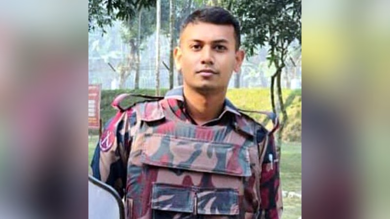 ব্যারাকে নিজ রাইফেলের গুলিতে বিজিবি সদস্যের মৃত্যু