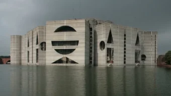 সংসদ নেই, স্পিকার নেই; নতুন সরকারের শপথ কে পড়াবেন?